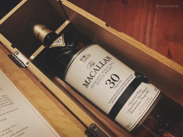 The Macallan Sherry Oak 30 Years Old Single Malt Whisky (2018 Edition) The Macallan Sherry Oak 30 Year Old Single Malt Whisky (2018 Edition)