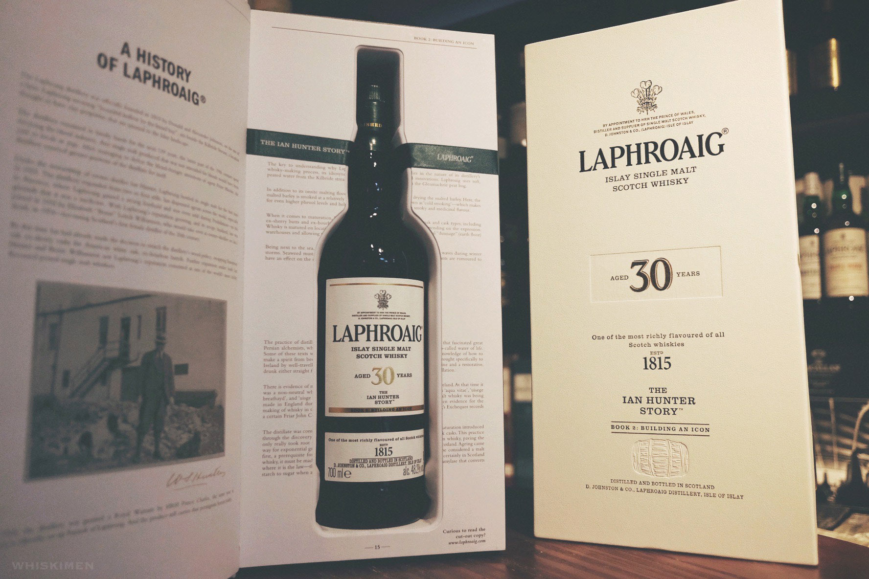 Laphroaig 30 Year Old Single Malt Scotch Whisky (The Ian Hunter Story Book 2)